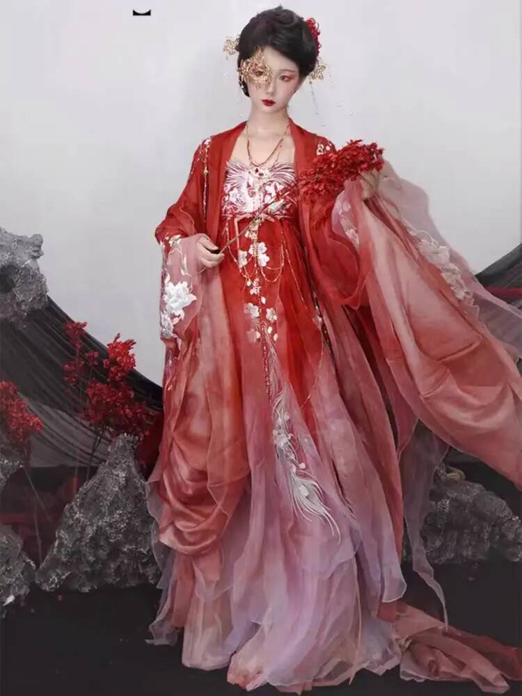 Embroidery Cotton - Women In Hanfu Heavy Embroidery Luxurious