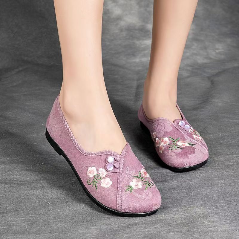 Chinese Style Women Flat sole  - Embroidery Style ulasan dan harga